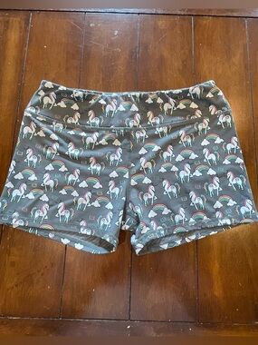 IAB MFG XL 3” booty shorts